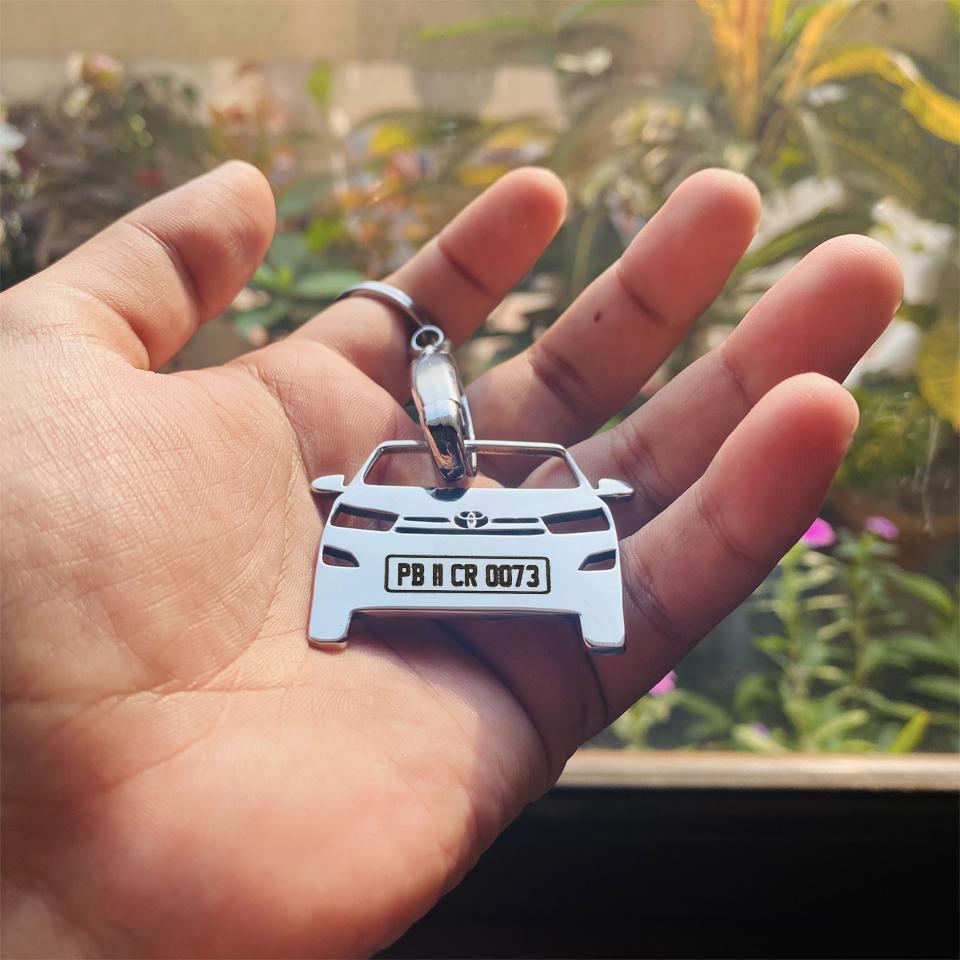 Car Shape Keychain - Personalised Number Plate Car Keychain